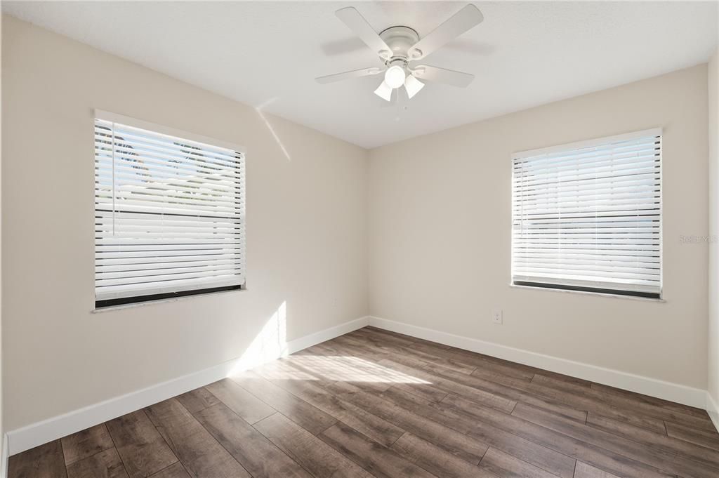 For Sale: $330,000 (3 beds, 2 baths, 1427 Square Feet)