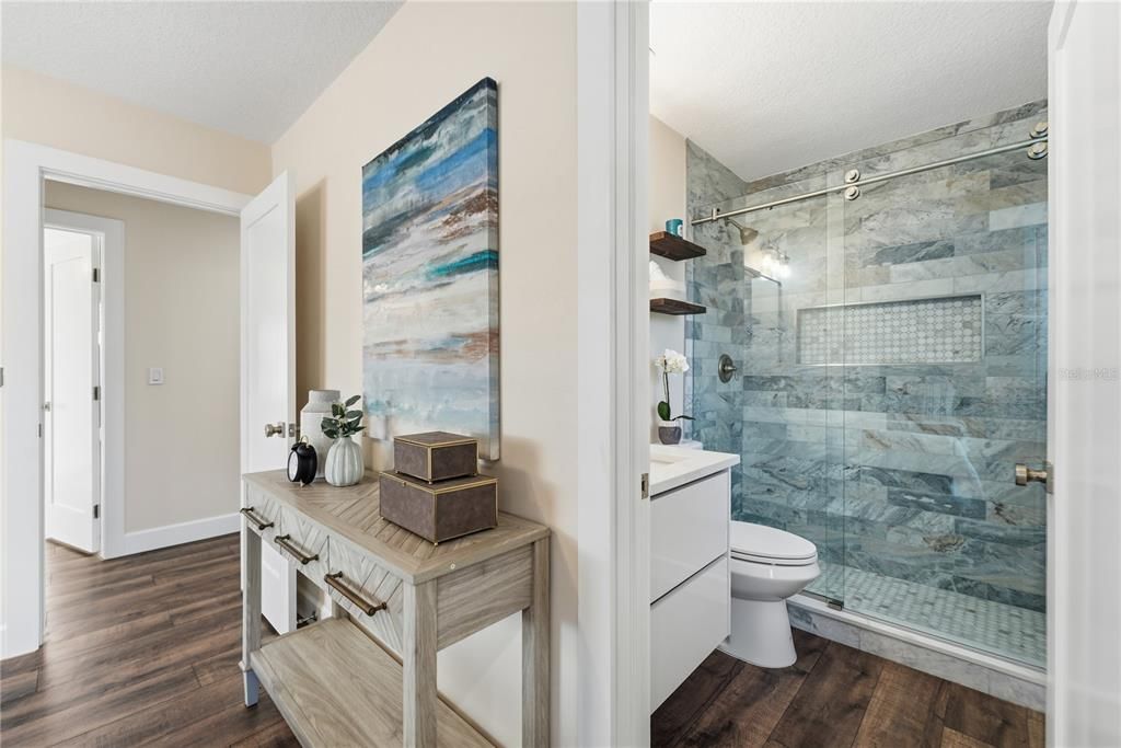 For Sale: $330,000 (3 beds, 2 baths, 1427 Square Feet)