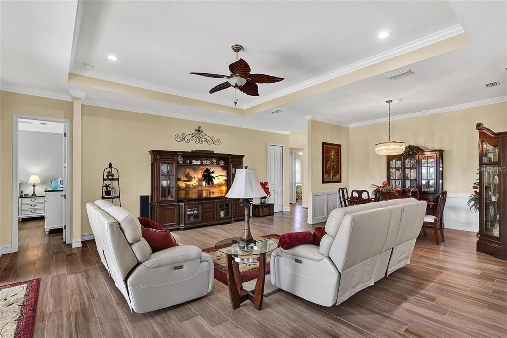 На продажу: $941,000 (4 спален, 2 ванн, 2480 Квадратных фут)