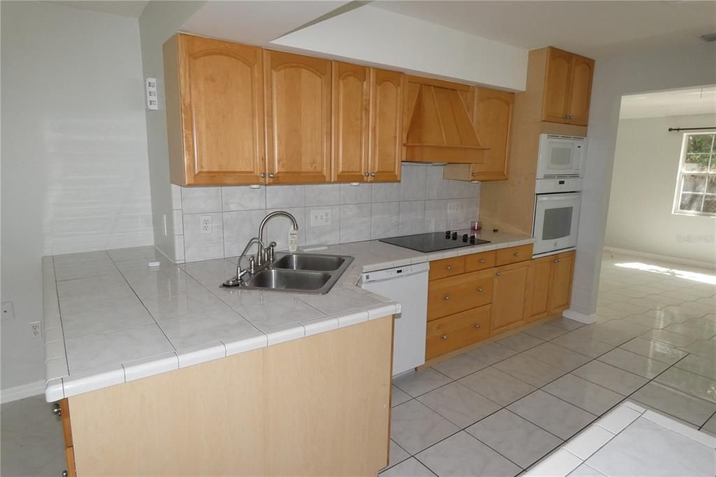 En Renta: $2,300 (2 camas, 2 baños, 1406 Pies cuadrados)