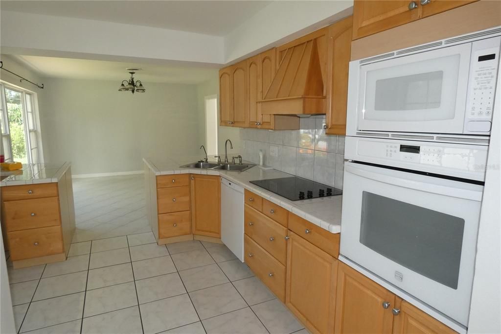 En Renta: $2,300 (2 camas, 2 baños, 1406 Pies cuadrados)