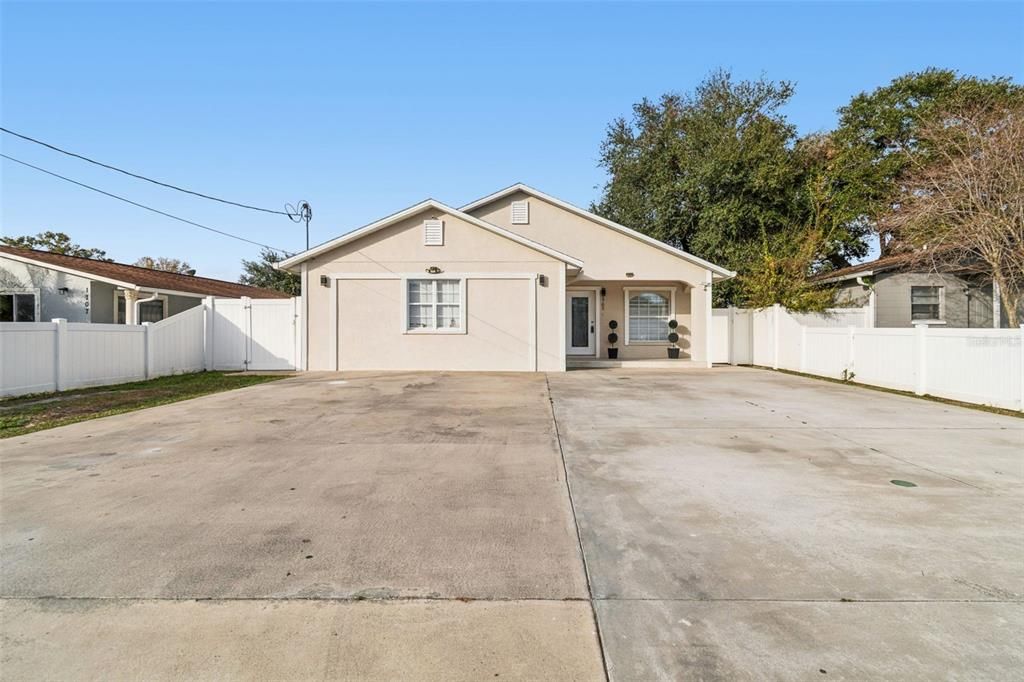 待售: $549,900 (3 贝兹, 3 浴室, 2044 平方英尺)