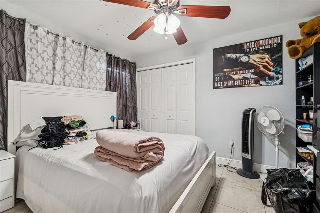 待售: $549,900 (3 贝兹, 3 浴室, 2044 平方英尺)