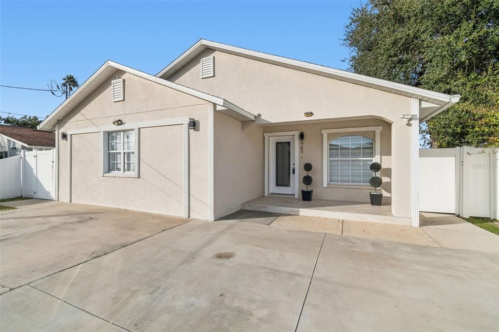 待售: $549,900 (3 贝兹, 3 浴室, 2044 平方英尺)