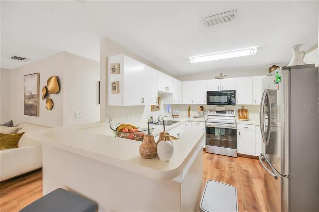 待售: $349,000 (4 贝兹, 2 浴室, 1543 平方英尺)