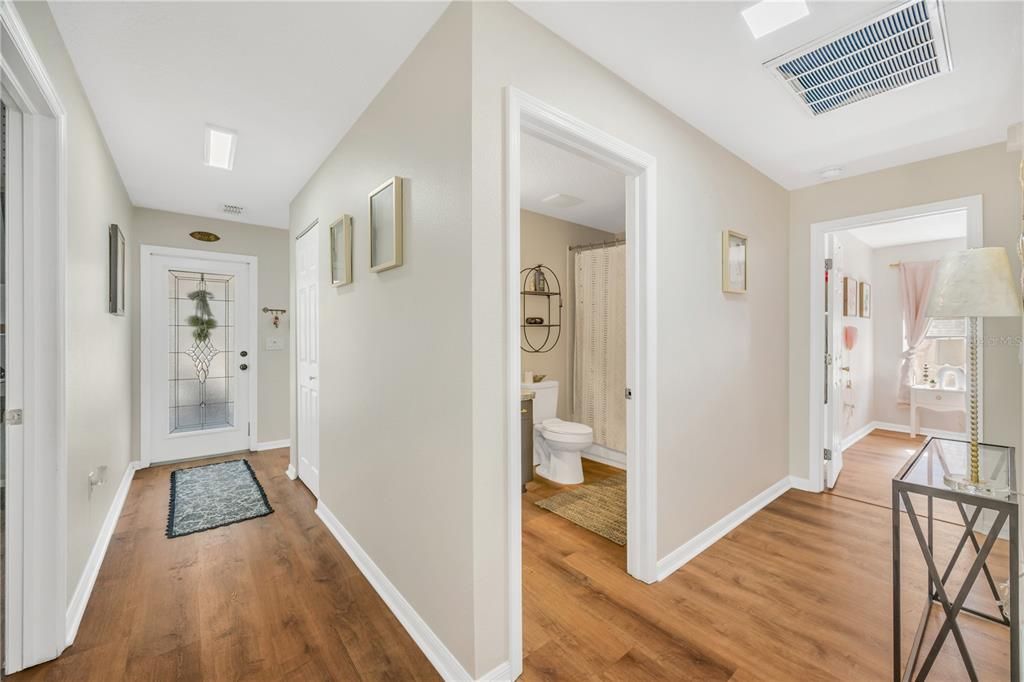 待售: $349,000 (4 贝兹, 2 浴室, 1543 平方英尺)