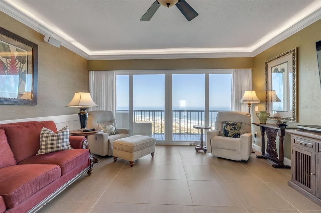 待售: $1,050,000 (2 贝兹, 2 浴室, 1489 平方英尺)