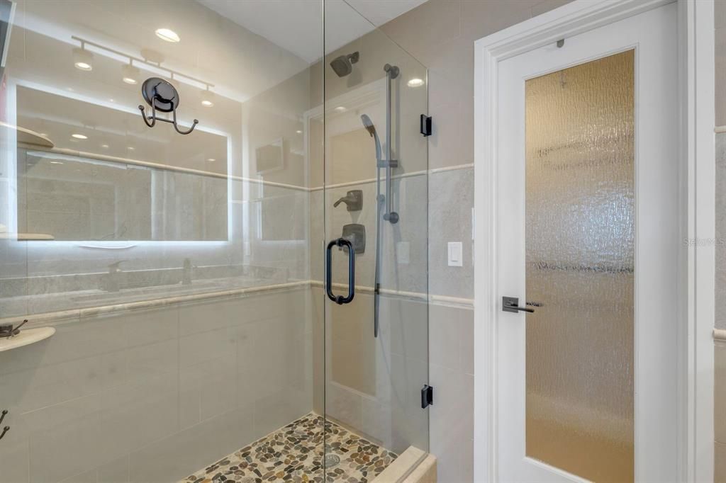 待售: $1,050,000 (2 贝兹, 2 浴室, 1489 平方英尺)