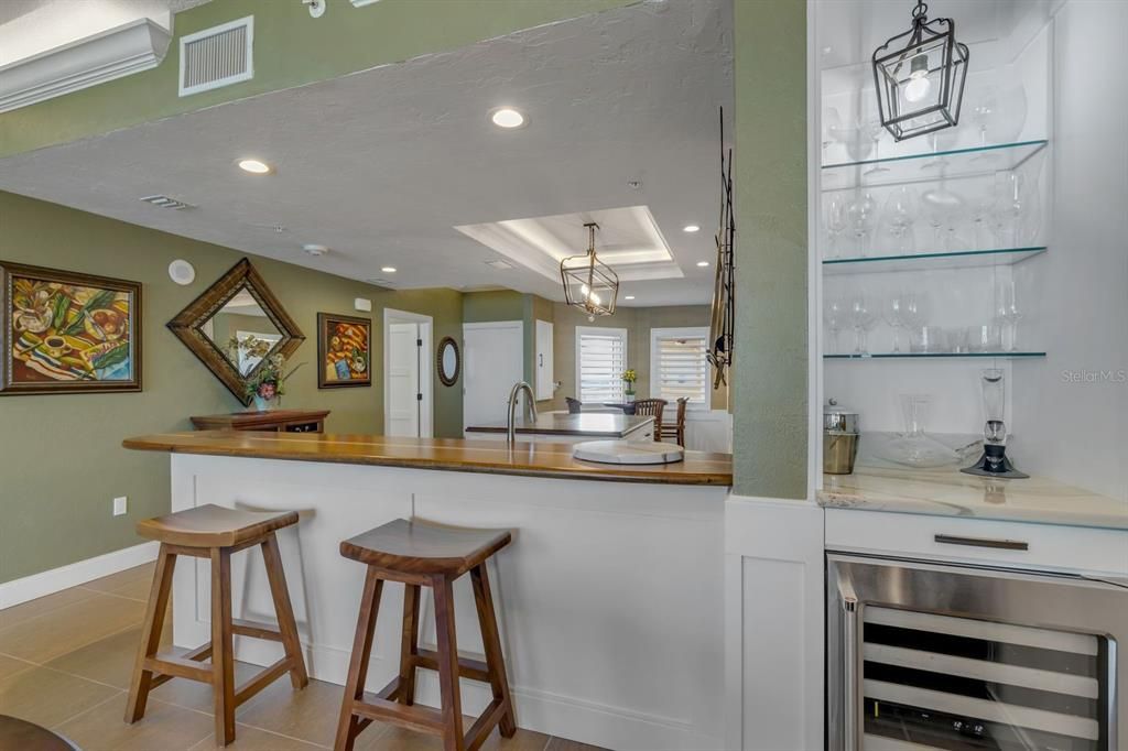 待售: $1,050,000 (2 贝兹, 2 浴室, 1489 平方英尺)