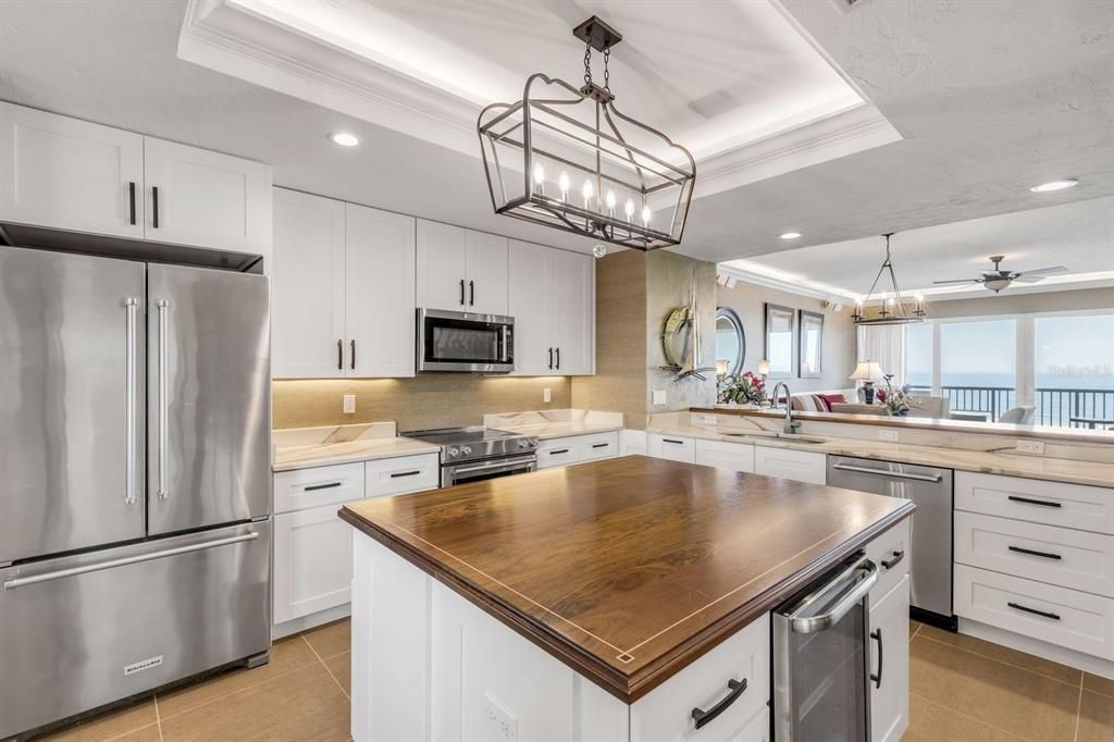 待售: $1,050,000 (2 贝兹, 2 浴室, 1489 平方英尺)