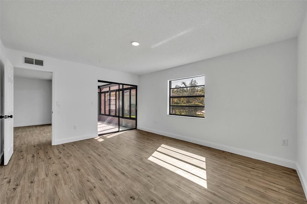 待售: $349,000 (2 贝兹, 2 浴室, 1431 平方英尺)