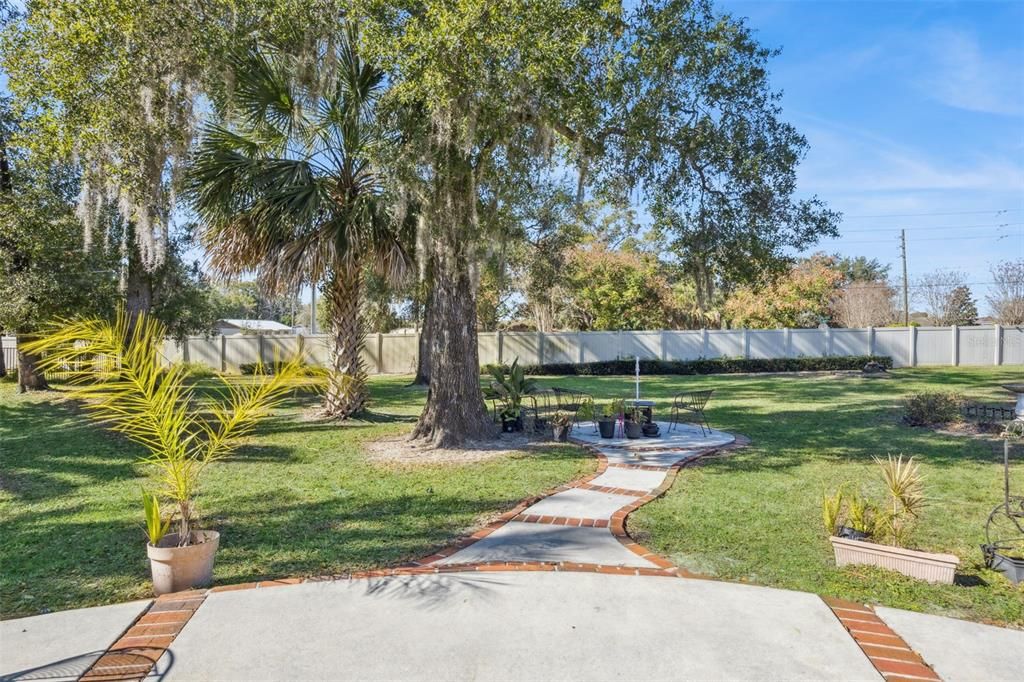 待售: $450,000 (3 贝兹, 2 浴室, 2386 平方英尺)