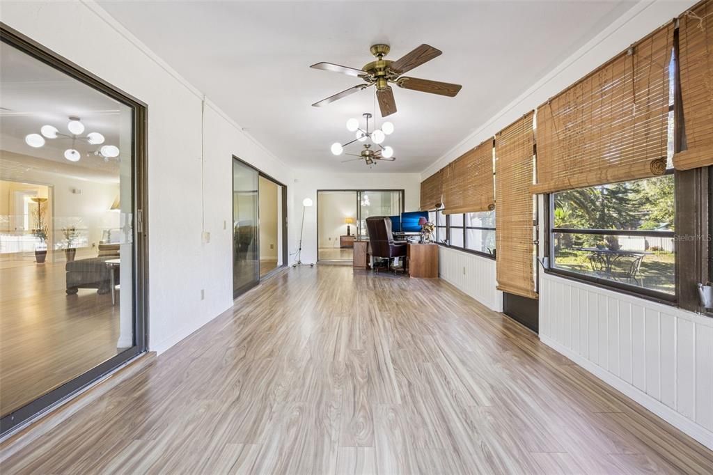 待售: $450,000 (3 贝兹, 2 浴室, 2386 平方英尺)