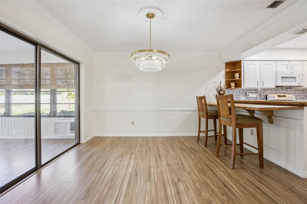 待售: $450,000 (3 贝兹, 2 浴室, 2386 平方英尺)