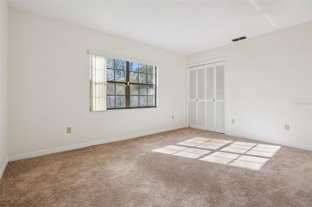 待售: $450,000 (3 贝兹, 2 浴室, 2386 平方英尺)