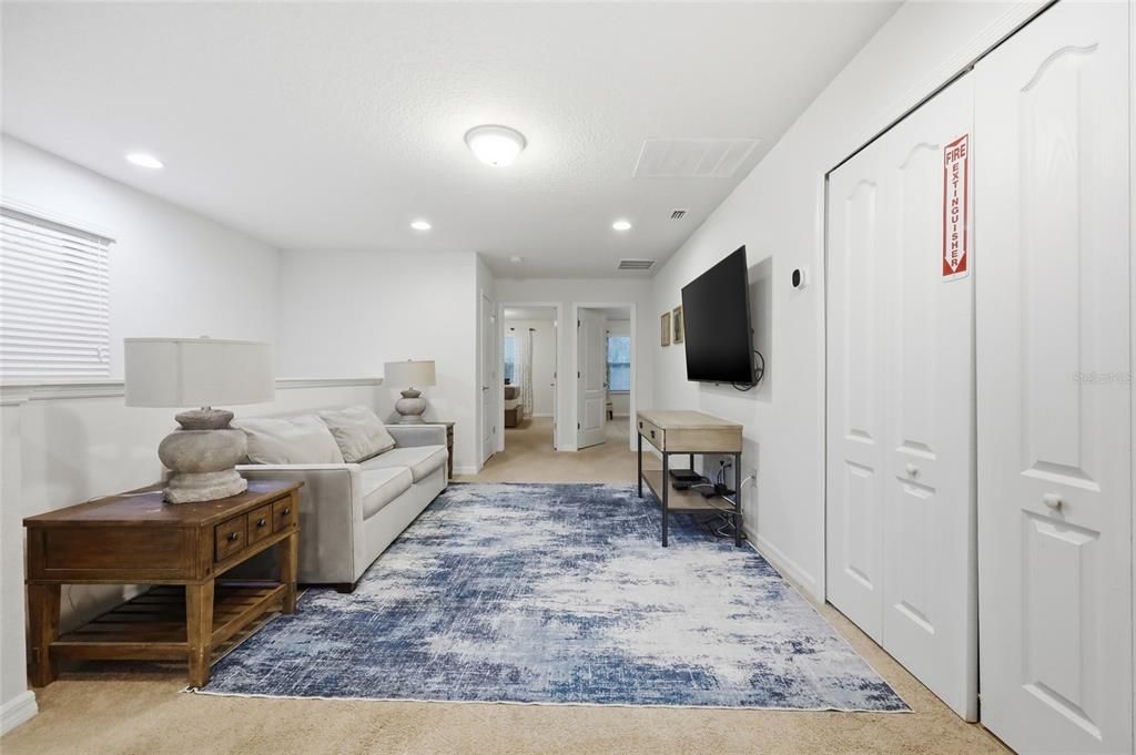 En Venta: $419,000 (5 camas, 4 baños, 2265 Pies cuadrados)