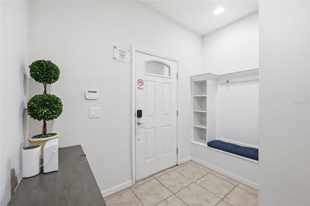 En Venta: $419,000 (5 camas, 4 baños, 2265 Pies cuadrados)