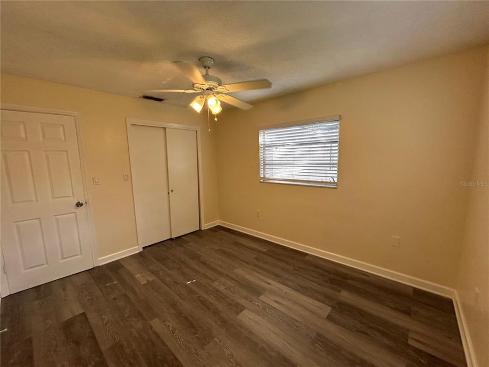 For Rent: $1,700 (2 beds, 1 baths, 958 Square Feet)