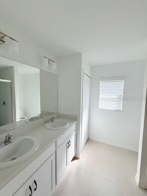 For Rent: $2,350 (3 beds, 2 baths, 1596 Square Feet)