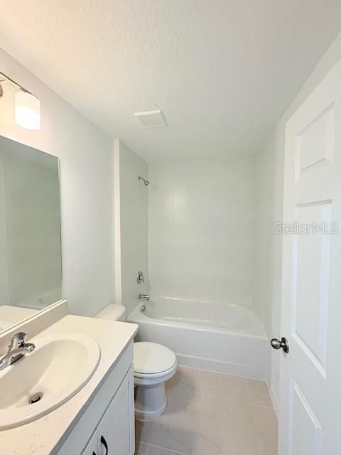 For Rent: $2,350 (3 beds, 2 baths, 1596 Square Feet)