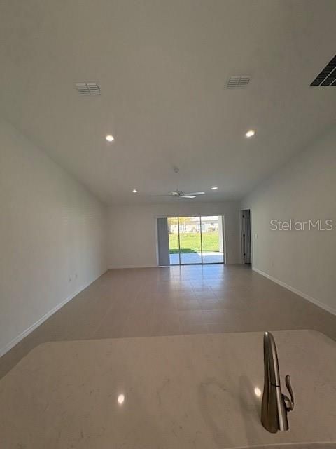 For Rent: $2,350 (3 beds, 2 baths, 1596 Square Feet)