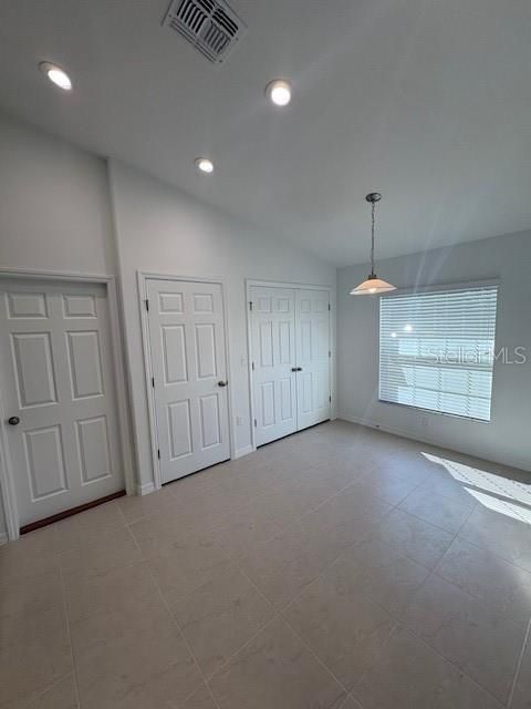 For Rent: $2,350 (3 beds, 2 baths, 1596 Square Feet)