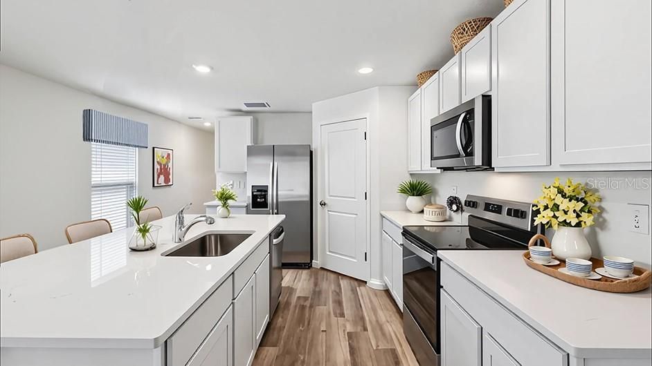 En Venta: $299,990 (4 camas, 2 baños, 1665 Pies cuadrados)