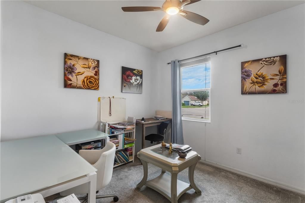 待售: $409,000 (4 贝兹, 2 浴室, 1663 平方英尺)