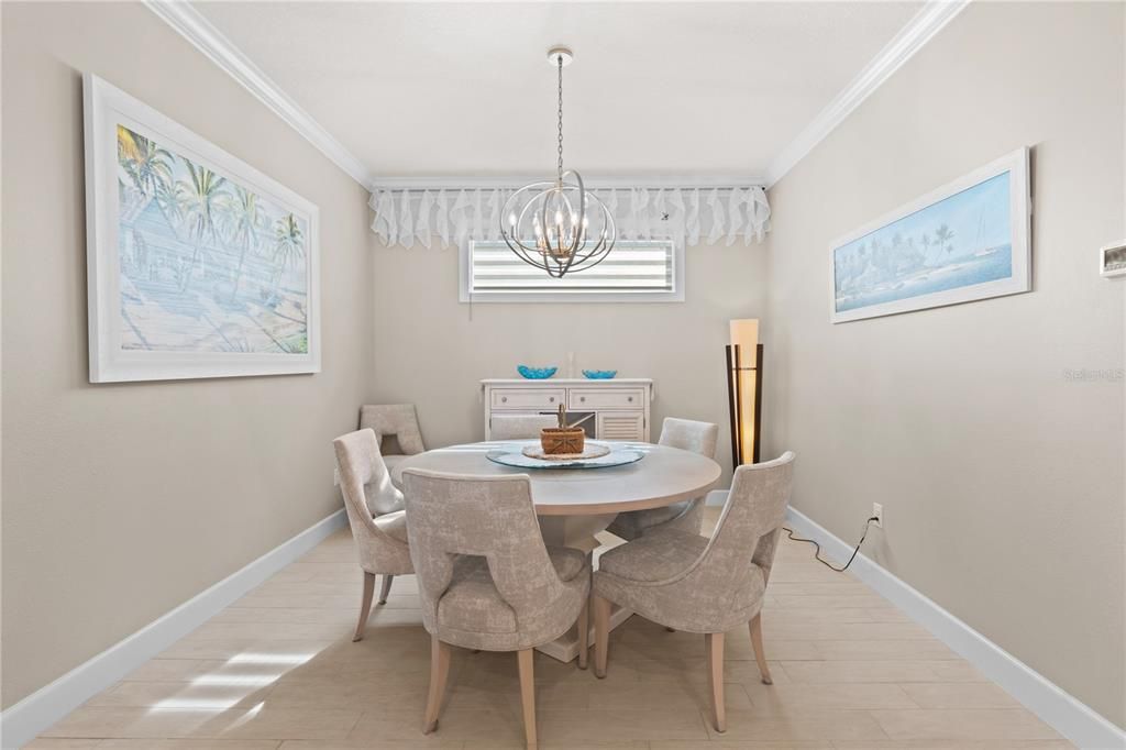 待售: $775,000 (2 贝兹, 2 浴室, 1678 平方英尺)