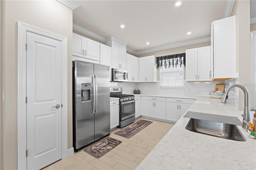 待售: $775,000 (2 贝兹, 2 浴室, 1678 平方英尺)