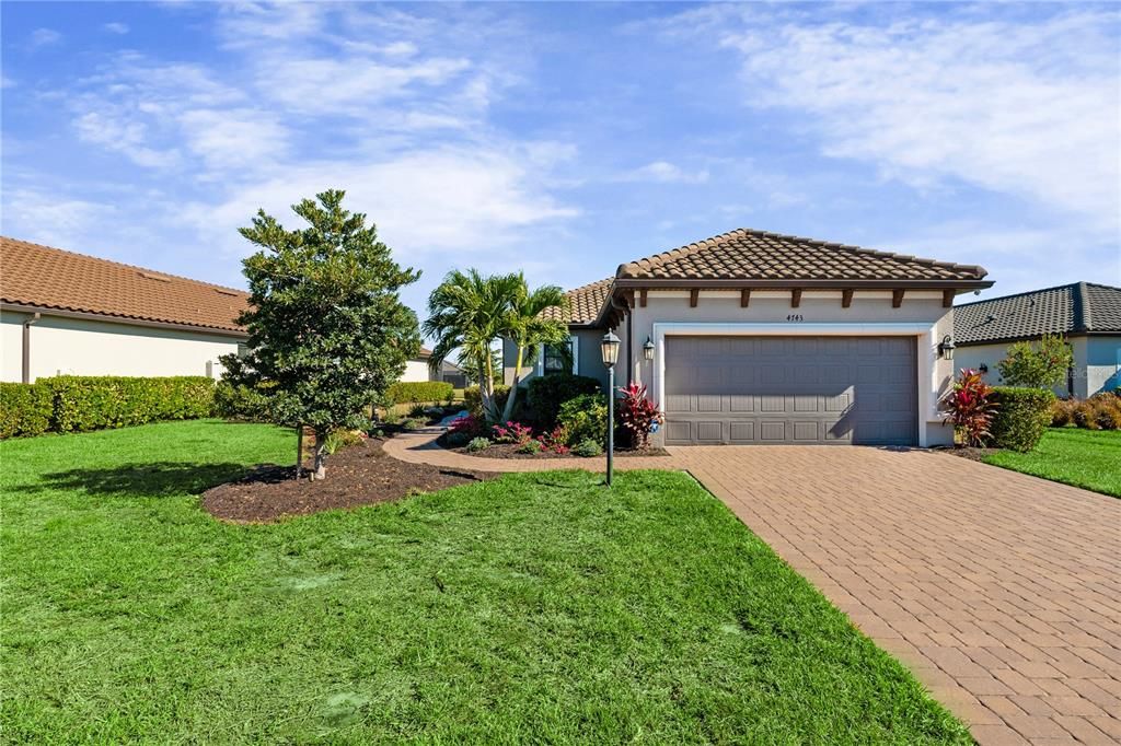 待售: $775,000 (2 贝兹, 2 浴室, 1678 平方英尺)