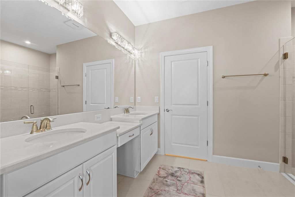 待售: $775,000 (2 贝兹, 2 浴室, 1678 平方英尺)