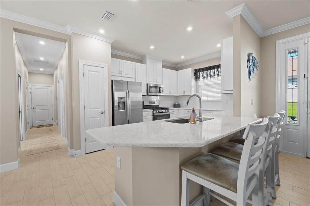 待售: $775,000 (2 贝兹, 2 浴室, 1678 平方英尺)