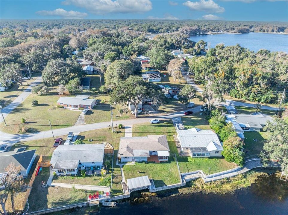 For Sale: $245,000 (2 beds, 2 baths, 1120 Square Feet)