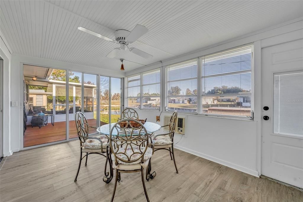 For Sale: $245,000 (2 beds, 2 baths, 1120 Square Feet)