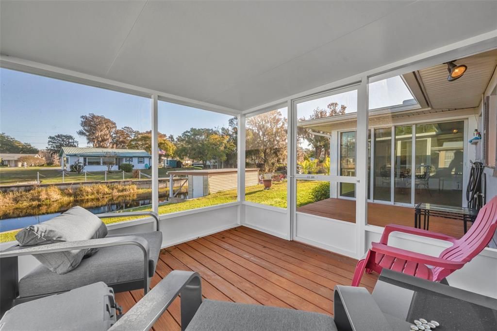 For Sale: $245,000 (2 beds, 2 baths, 1120 Square Feet)