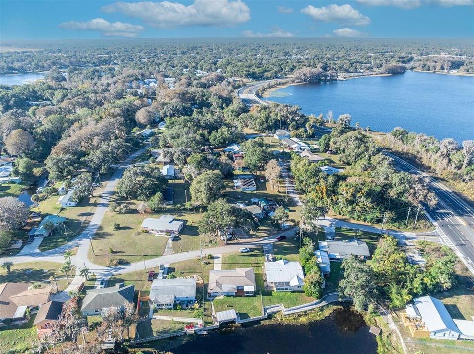 For Sale: $245,000 (2 beds, 2 baths, 1120 Square Feet)