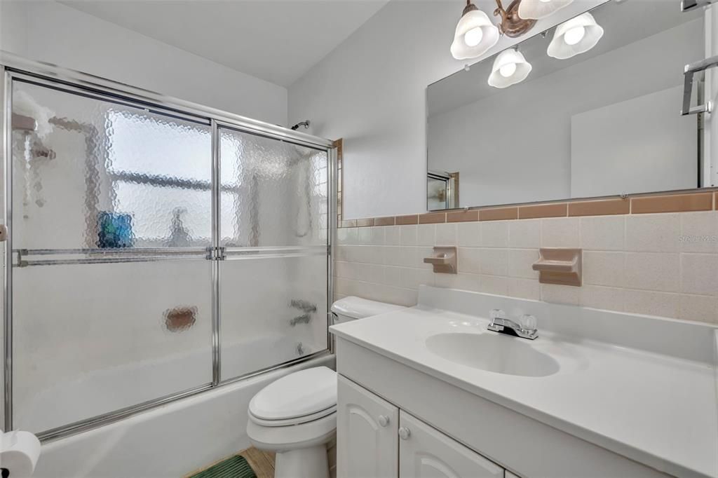 For Sale: $245,000 (2 beds, 2 baths, 1120 Square Feet)