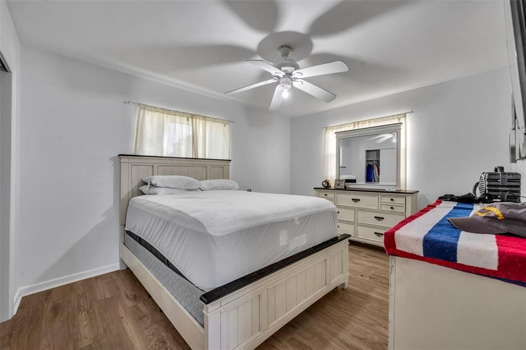 For Sale: $245,000 (2 beds, 2 baths, 1120 Square Feet)