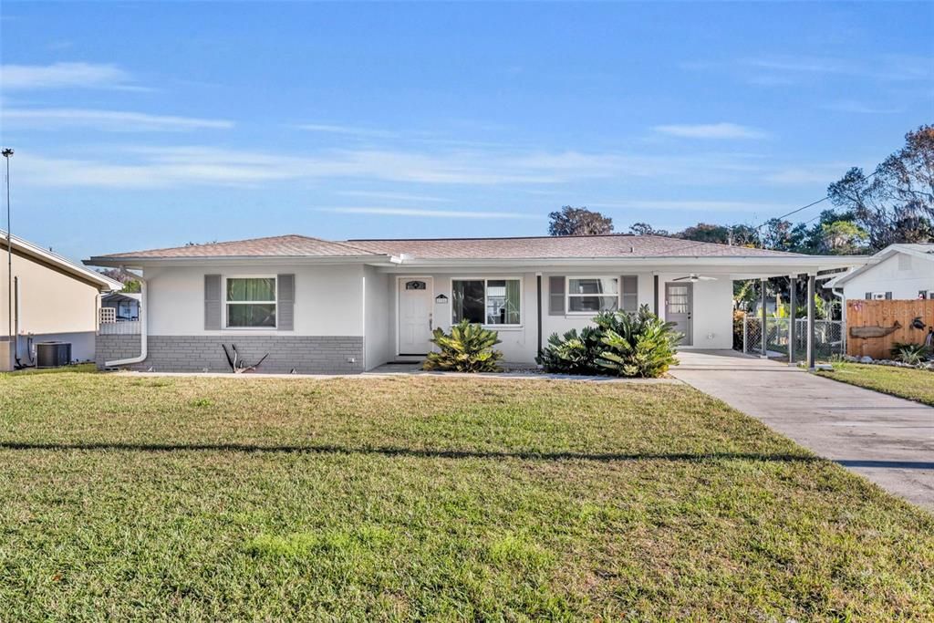 For Sale: $245,000 (2 beds, 2 baths, 1120 Square Feet)