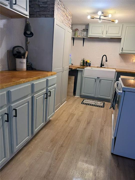 На продажу: $120,000 (1 спален, 1 ванн, 630 Квадратных фут)