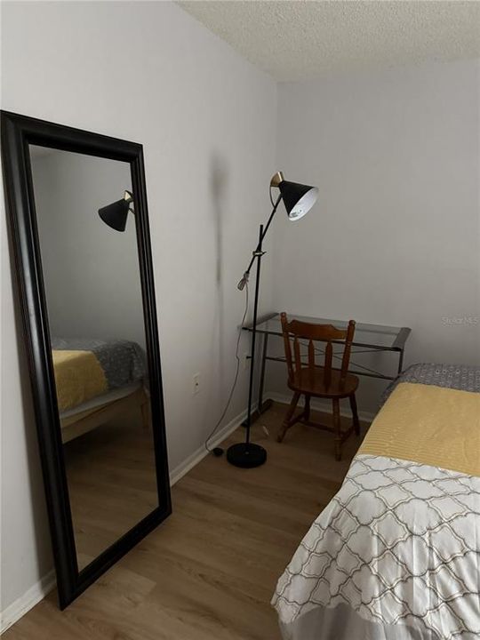 For Sale: $120,000 (1 beds, 1 baths, 630 Square Feet)