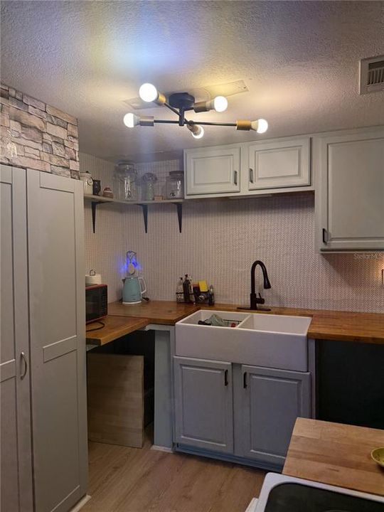 На продажу: $120,000 (1 спален, 1 ванн, 630 Квадратных фут)