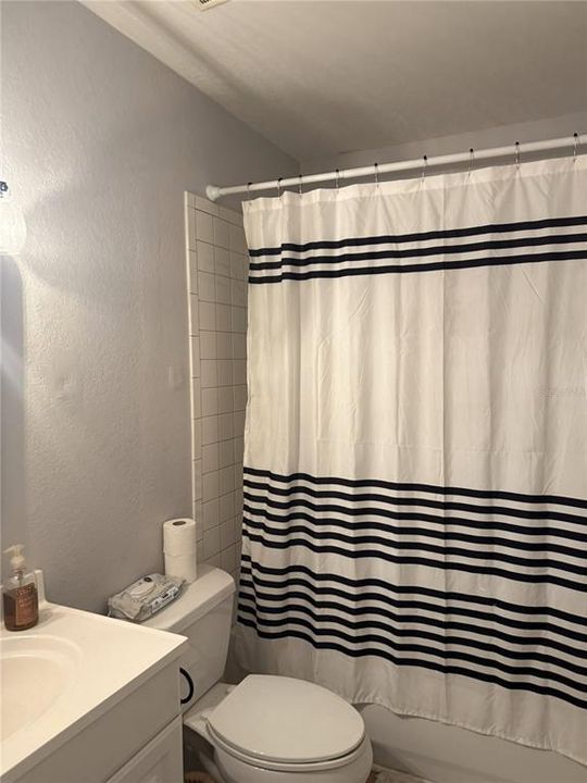 На продажу: $120,000 (1 спален, 1 ванн, 630 Квадратных фут)