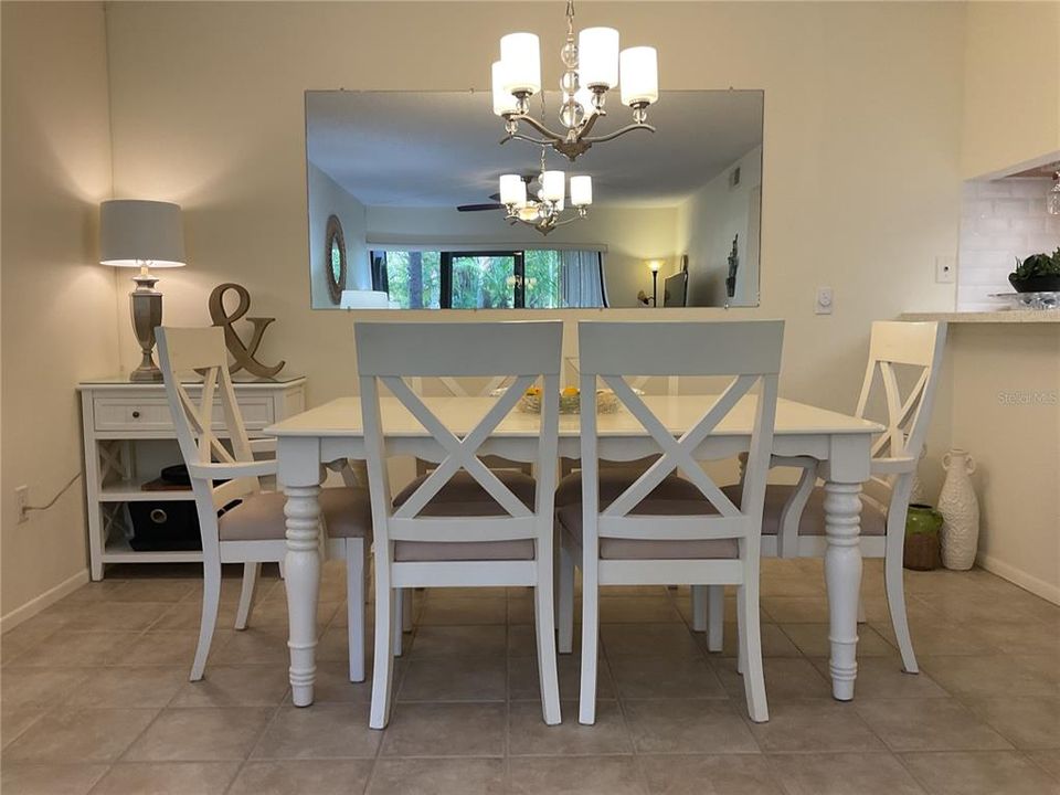 待售: $154,900 (2 贝兹, 2 浴室, 899 平方英尺)