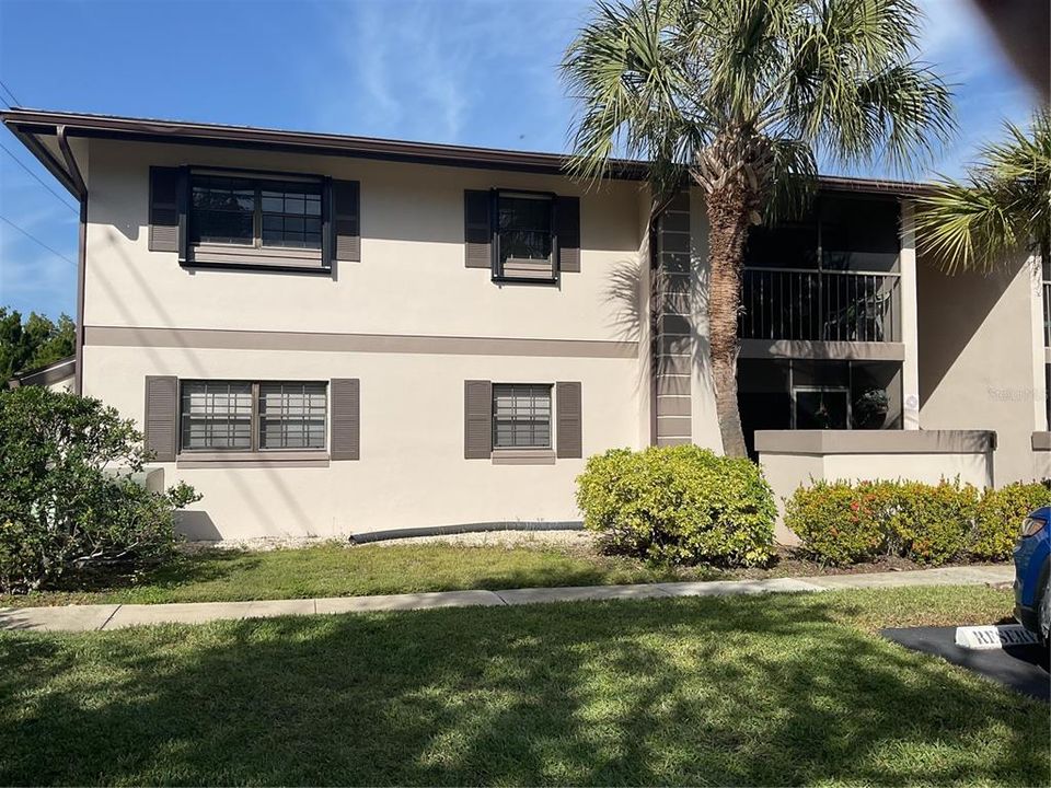 待售: $154,900 (2 贝兹, 2 浴室, 899 平方英尺)