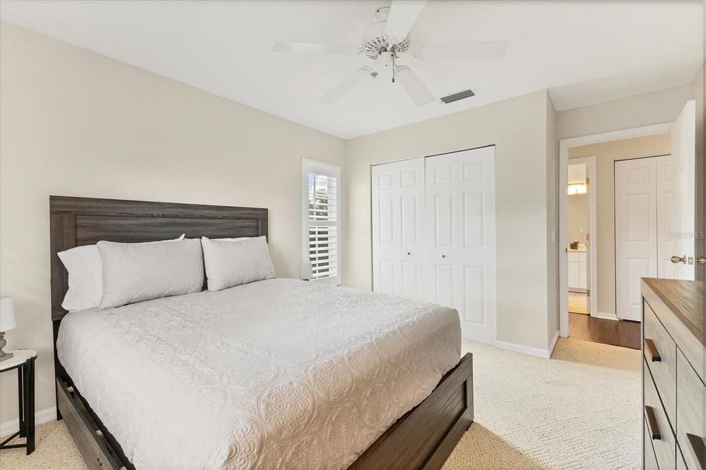 待售: $279,000 (3 贝兹, 2 浴室, 1365 平方英尺)