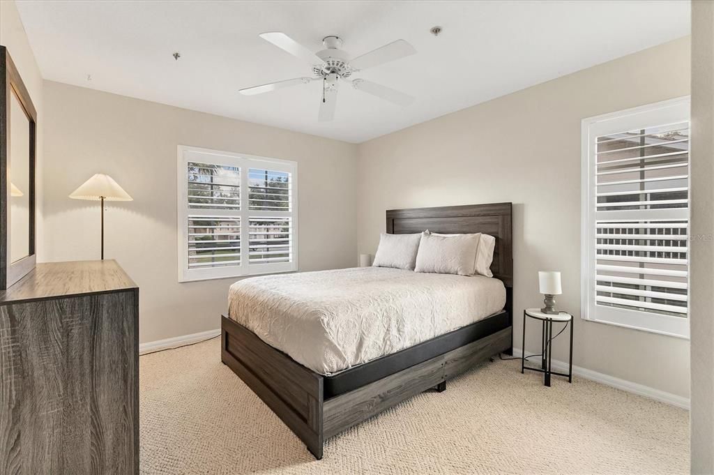 待售: $279,000 (3 贝兹, 2 浴室, 1365 平方英尺)