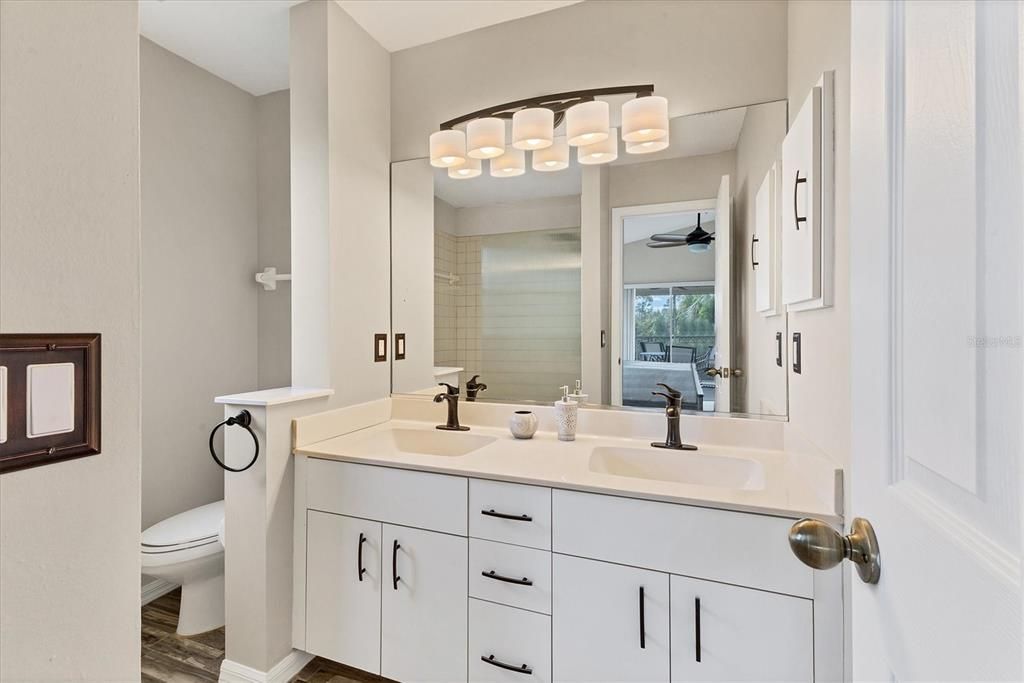 待售: $279,000 (3 贝兹, 2 浴室, 1365 平方英尺)