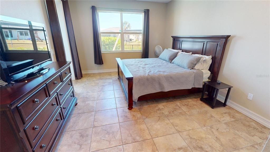 En Venta: $439,000 (3 camas, 2 baños, 1782 Pies cuadrados)